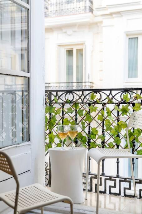 Apartamento Flat For Groups 8 People In Gran Via-Cgrac4 Madrid Exterior foto